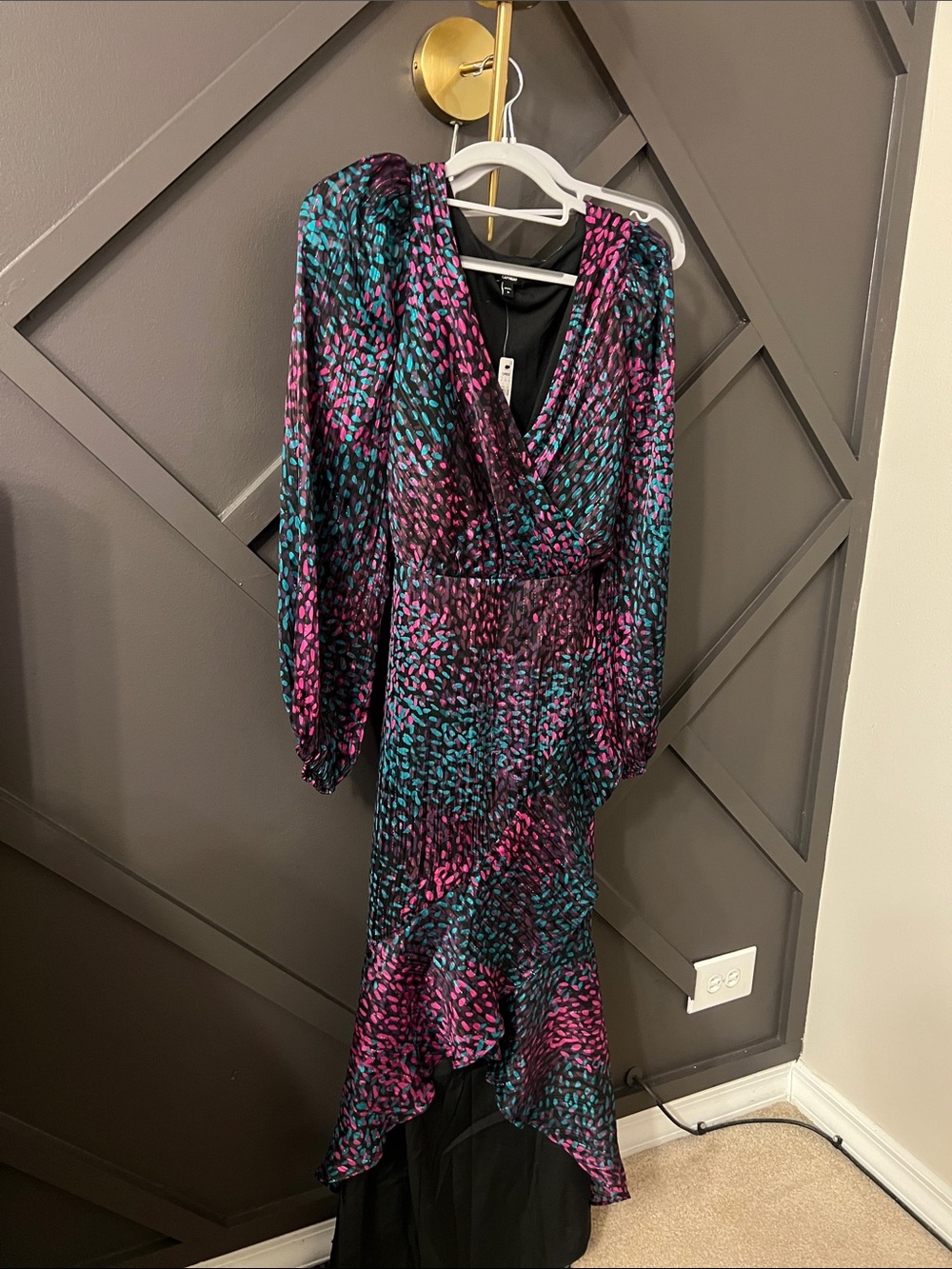 Express Holiday Maxi Dress - Picture 2 of 3